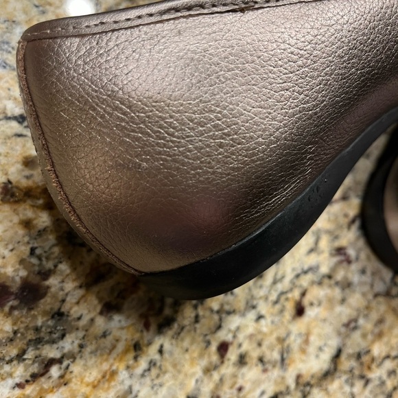 Trotters Metallic Sizzle Signature Ballet Flat, size 11N - Picture 6 of 8